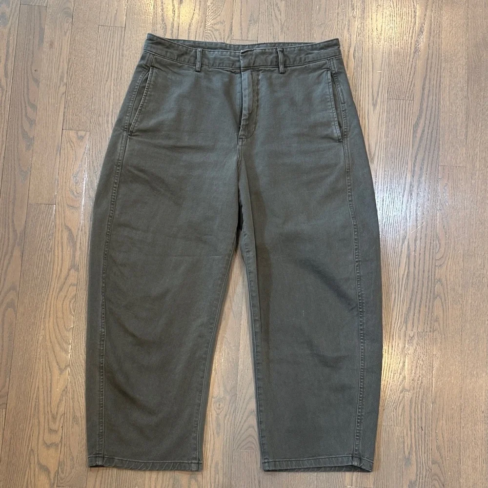 GAP Mid Rise Twill Barrel Pants - Picture 5 of 9
